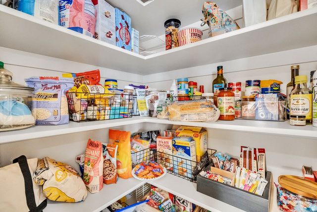 2494 N DORCHESTER AVE, Harrisville, UT 84414
