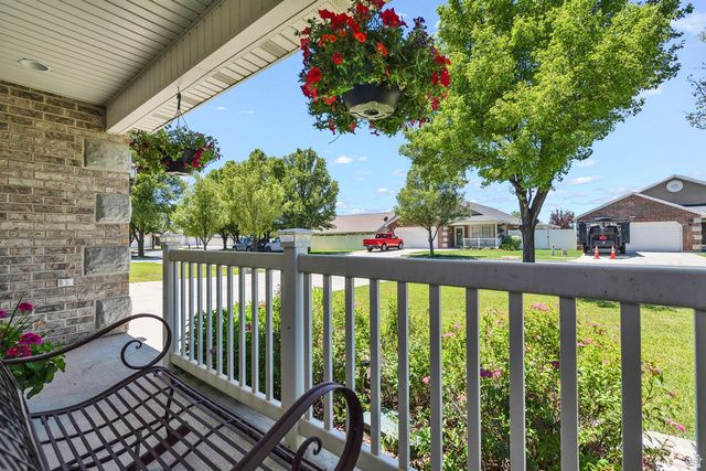 2494 N DORCHESTER AVE, Harrisville, UT 84414
