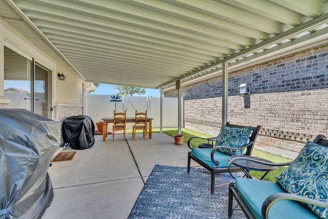 2494 N DORCHESTER AVE, Harrisville, UT 84414