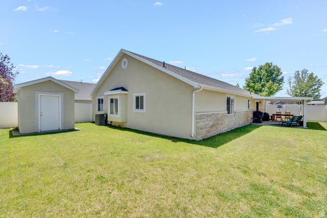 2494 N DORCHESTER AVE, Harrisville, UT 84414