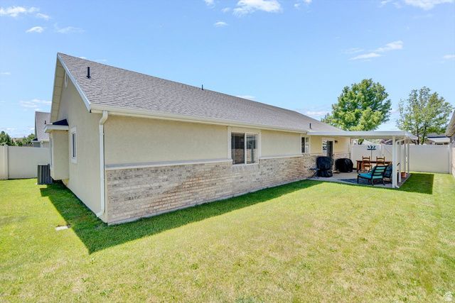 2494 N DORCHESTER AVE, Harrisville, UT 84414