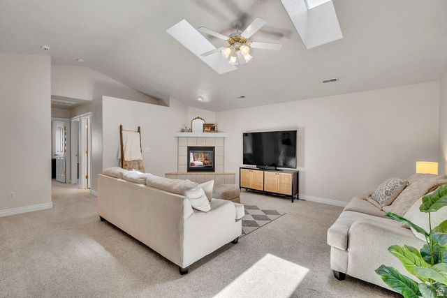 2494 N DORCHESTER AVE, Harrisville, UT 84414
