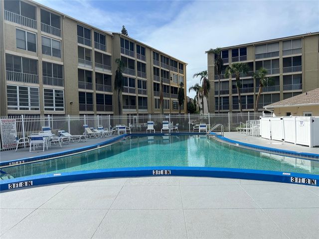 3783 LAKE BAYSHORE DRIVE H404, Bradenton, FL 34205