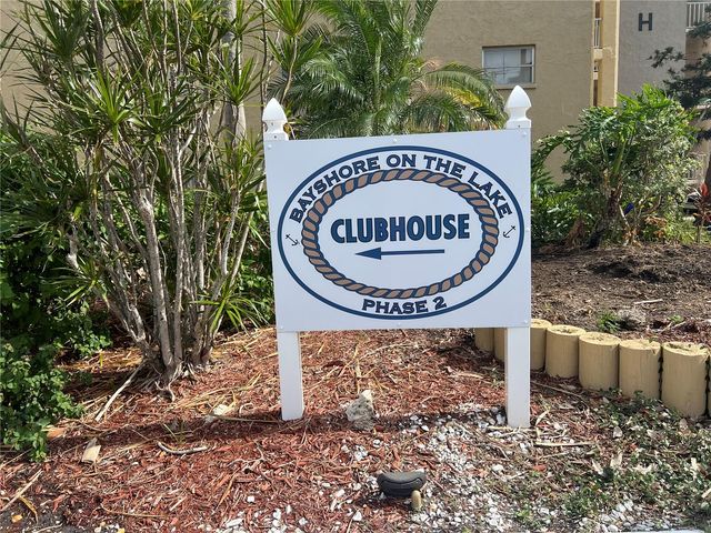 3783 LAKE BAYSHORE DRIVE H404, Bradenton, FL 34205