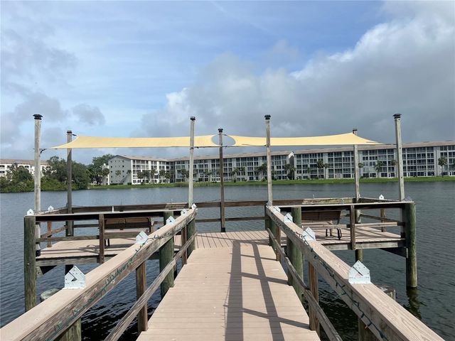 3783 LAKE BAYSHORE DRIVE H404, Bradenton, FL 34205