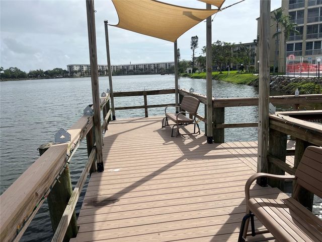 3783 LAKE BAYSHORE DRIVE H404, Bradenton, FL 34205