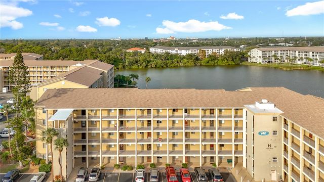 3783 LAKE BAYSHORE DRIVE H404, Bradenton, FL 34205