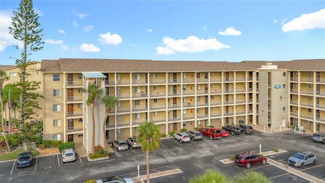 3783 LAKE BAYSHORE DRIVE H404, Bradenton, FL 34205