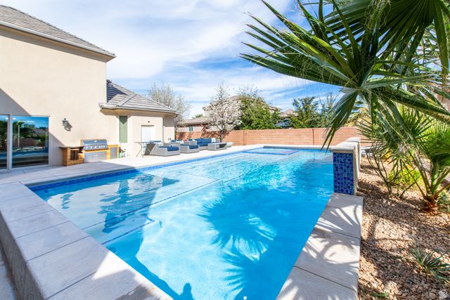 325 W RIVER WILLOW LN LN, Washington, UT 84780