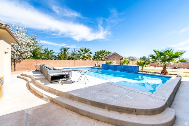 325 W RIVER WILLOW LN LN, Washington, UT 84780