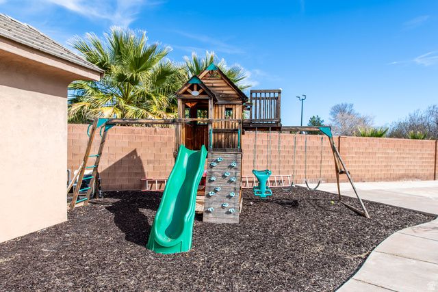 325 W RIVER WILLOW LN LN, Washington, UT 84780