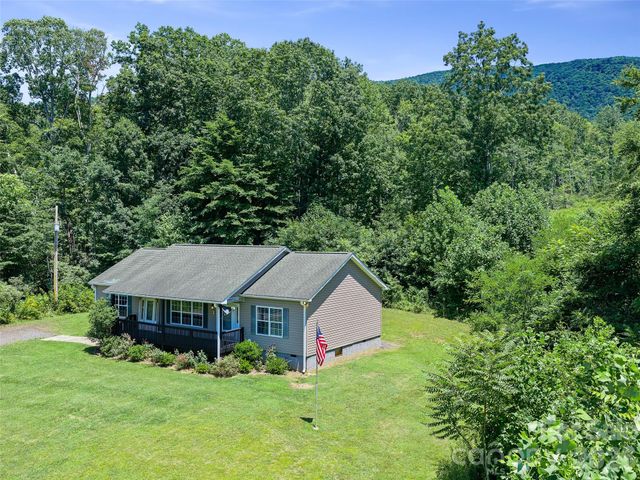 1470 Bear Creek Road, Bakersville, NC 28705