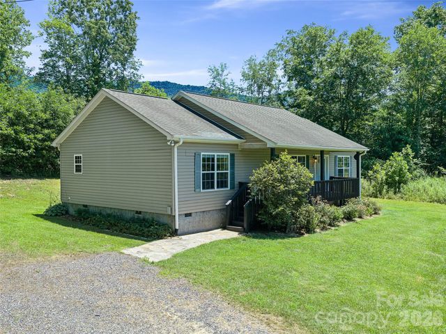 1470 Bear Creek Road, Bakersville, NC 28705