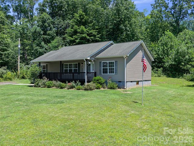 1470 Bear Creek Road, Bakersville, NC 28705