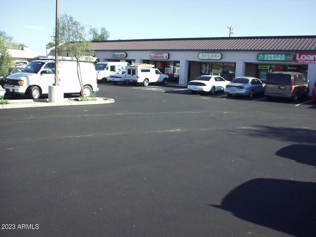 8225 W INDIAN SCHOOL Road, Phoenix, AZ 85033 — photo 5