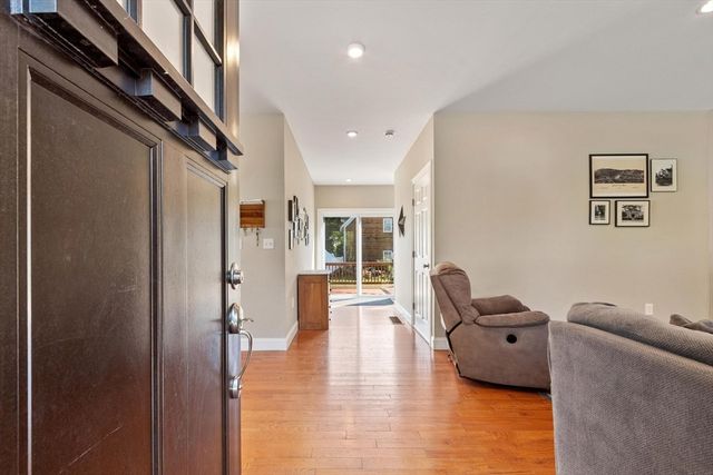 19 Third St, Westford, MA 01886