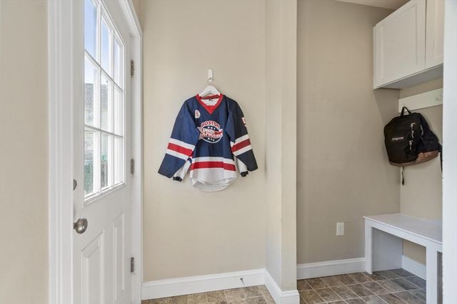 19 Third St, Westford, MA 01886