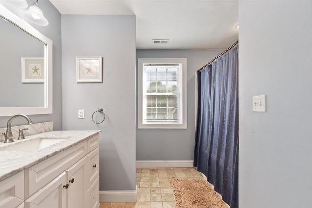 19 Third St, Westford, MA 01886