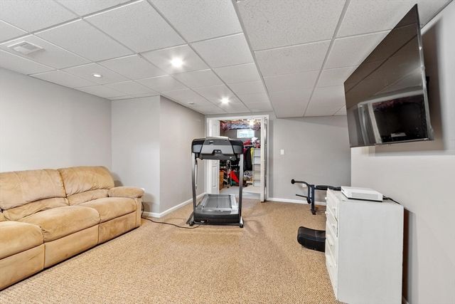 19 Third St, Westford, MA 01886
