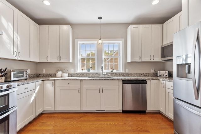 19 Third St, Westford, MA 01886
