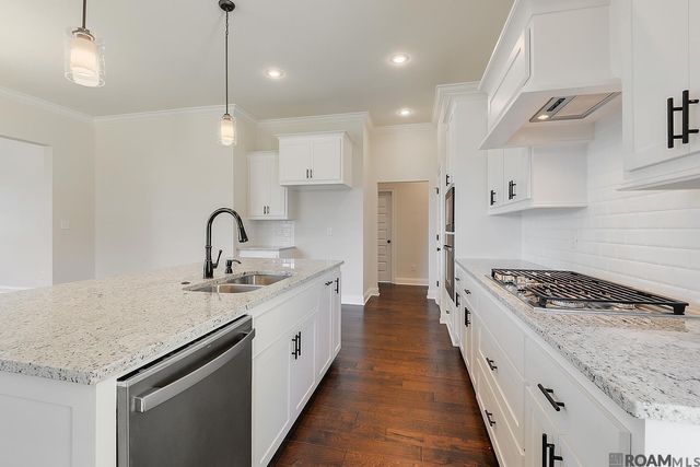 15241 Hazelwood Ct, Prairieville, LA 70769