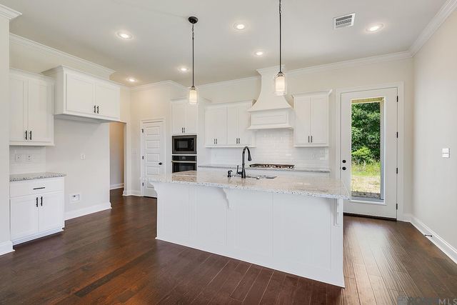 15241 Hazelwood Ct, Prairieville, LA 70769