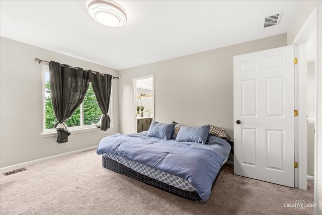 941 Taralon Trail, Lake In The Hills, IL 60156