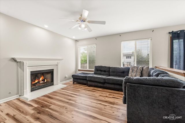 941 Taralon Trail, Lake In The Hills, IL 60156
