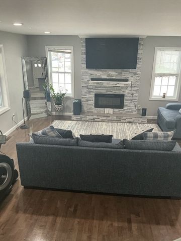 135 College St, Springfield, MA 01109