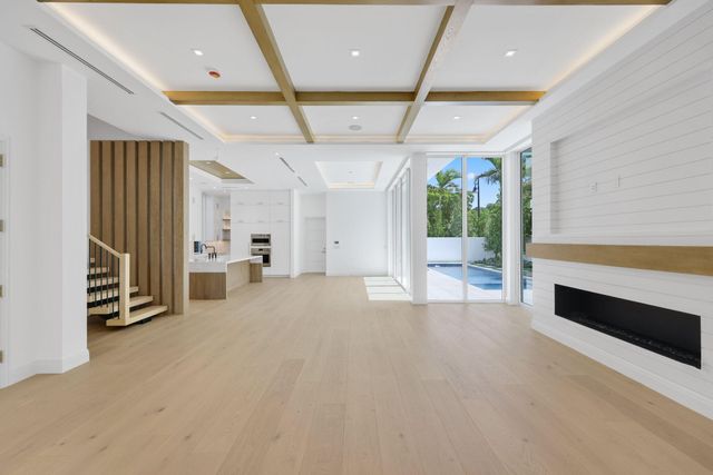 330 Grove Place, Delray Beach, FL 33444