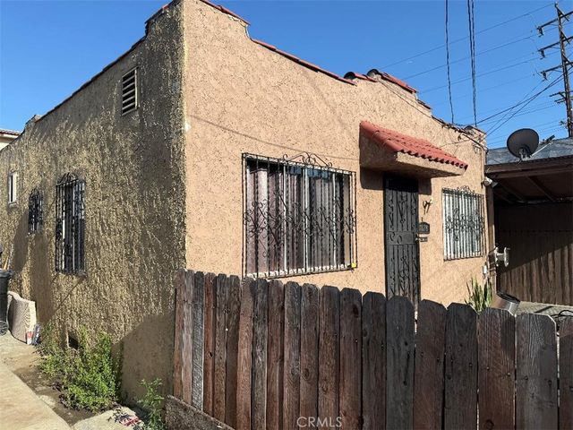 7828 Bell, Los Angeles, CA 90001