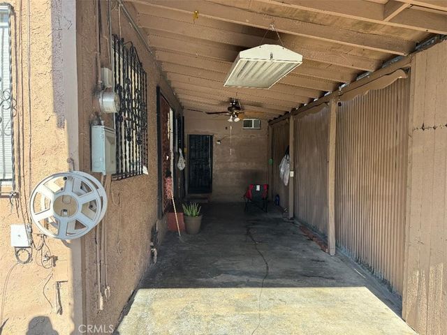 7828 Bell, Los Angeles, CA 90001