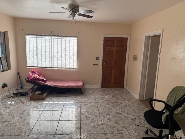 7828 Bell, Los Angeles, CA 90001