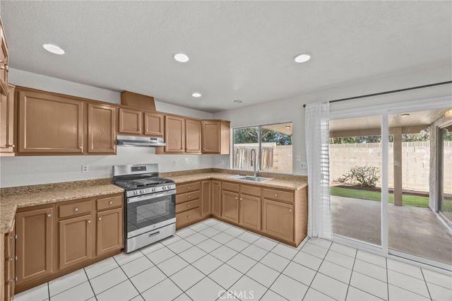 13065 San Clemente Ln, Chino, CA 91710