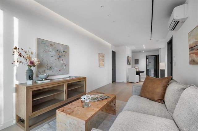 108-15 72nd Avenue 4A, Forest Hills, NY 11375