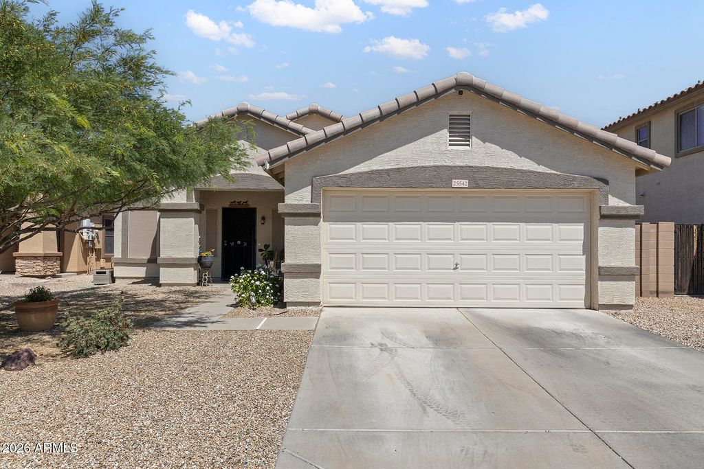 25542 W PIONEER Street, Buckeye, AZ 85326