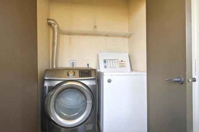 5004 Los Morros Way 2, Oceanside, CA 92057