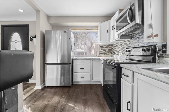 1778 Russell Avenue, Lincoln Park, MI 48146