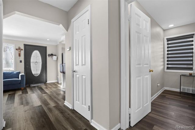 1778 Russell Avenue, Lincoln Park, MI 48146