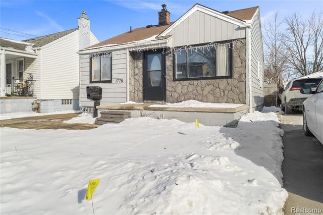 1778 Russell Avenue, Lincoln Park, MI 48146