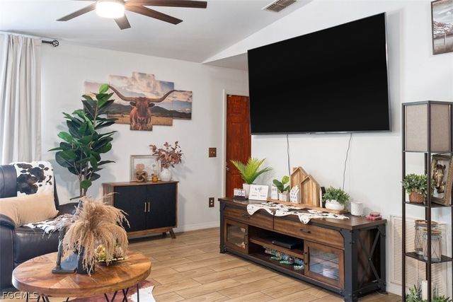 470 Kara Lynn CT, Labelle, FL 33935