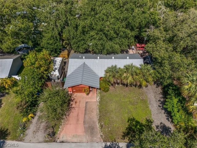 470 Kara Lynn CT, Labelle, FL 33935