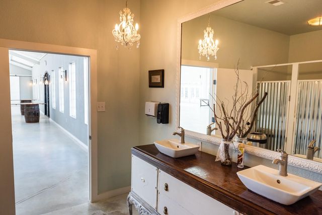 792 County Road 4945, Leonard, TX 75452