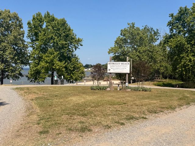 59 W POTOMAC DR, Colonial Beach, VA 22443