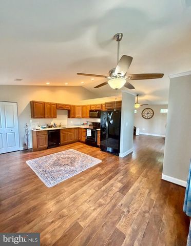 59 W POTOMAC DR, Colonial Beach, VA 22443