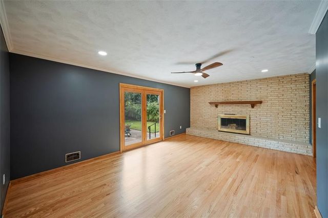 1601 77th Street, Kansas City, MO 64118