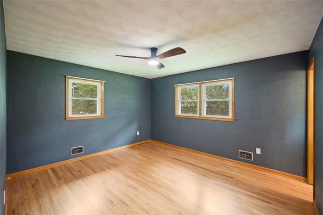 1601 77th Street, Kansas City, MO 64118