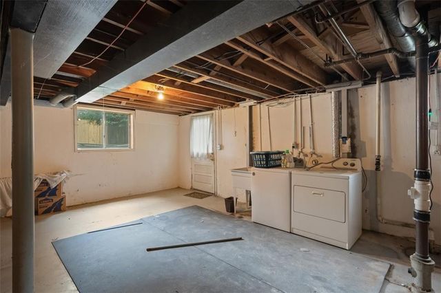 1601 77th Street, Kansas City, MO 64118