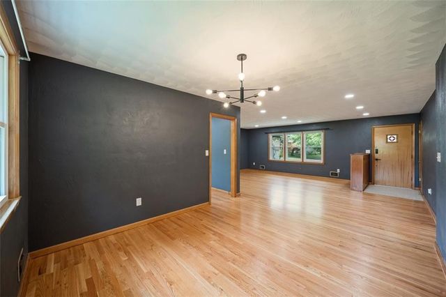1601 77th Street, Kansas City, MO 64118