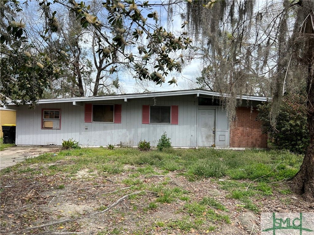 210 Croatan Street, Savannah, GA 31406